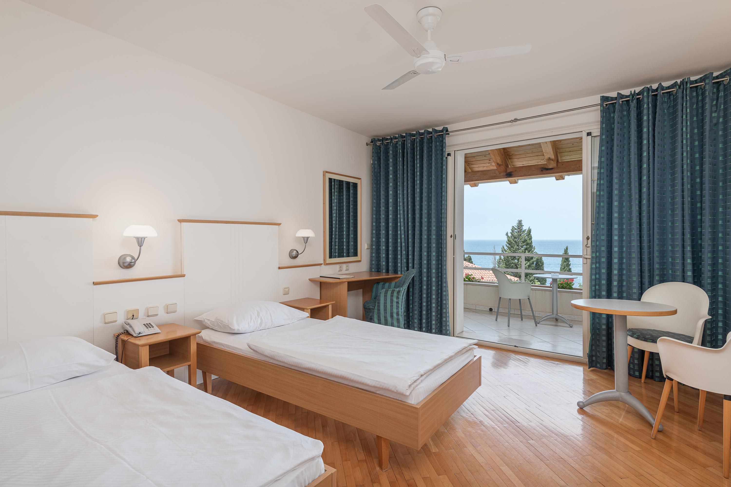 Villa Plat Mlini Bagian luar foto
