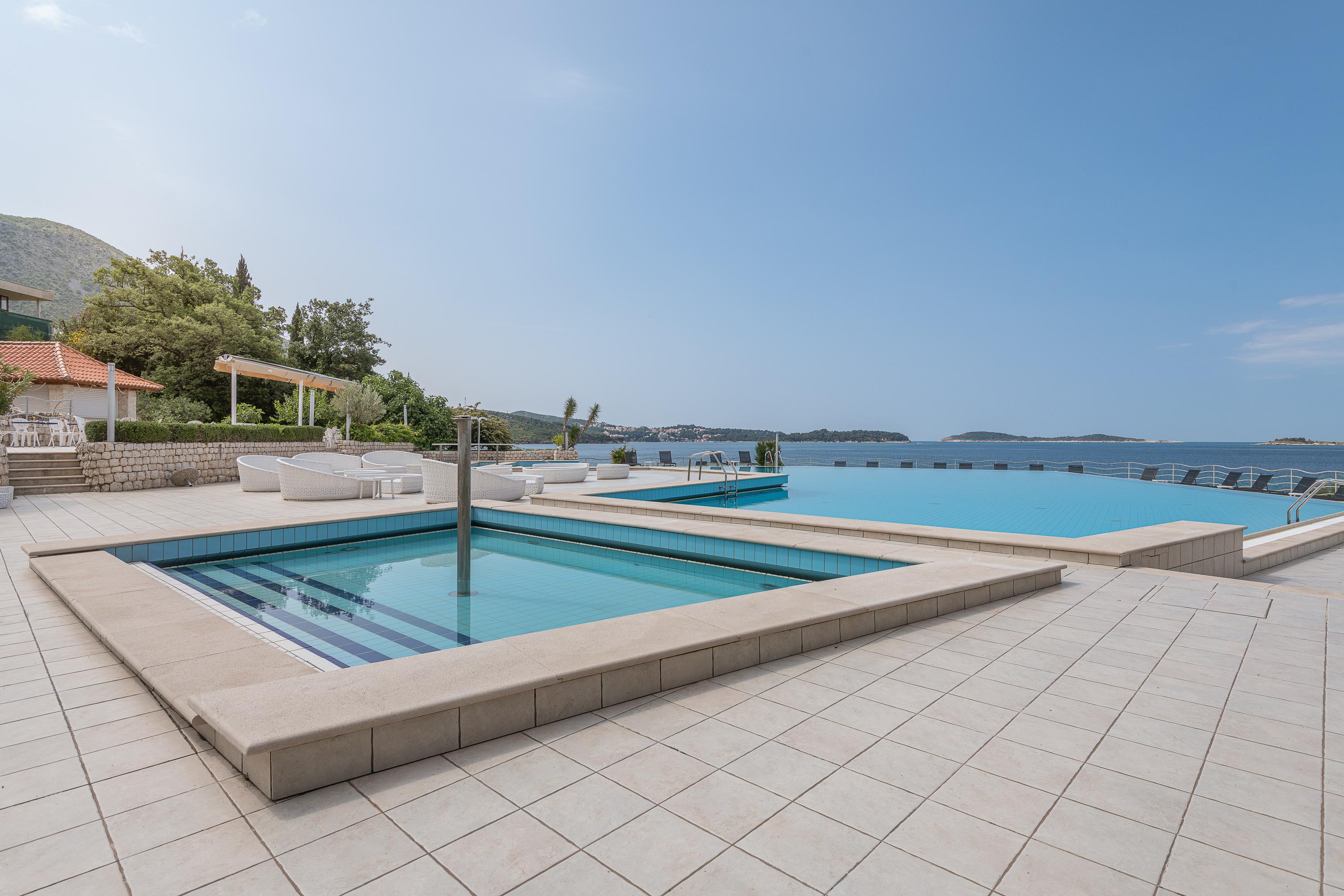 Villa Plat Mlini Bagian luar foto